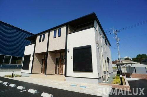 熊本県合志市須屋 2階建 