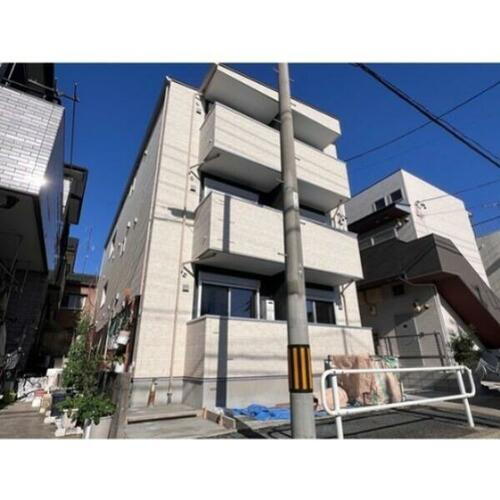 愛知県名古屋市南区道徳新町９丁目 3階建
