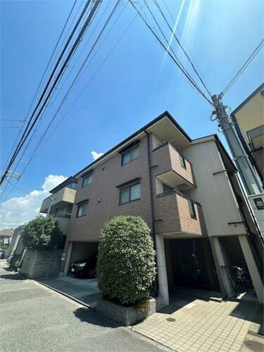 大阪府吹田市江坂町３丁目 3階建