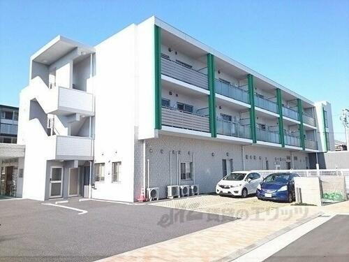 兵庫県尼崎市下坂部１丁目 築7年4ヶ月 3階建