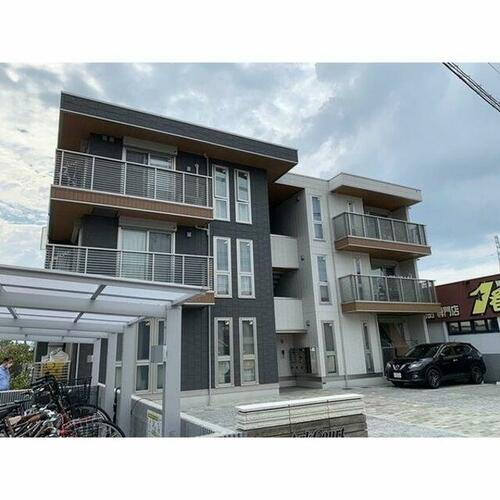 兵庫県尼崎市三反田町３丁目 築5年10ヶ月 3階建