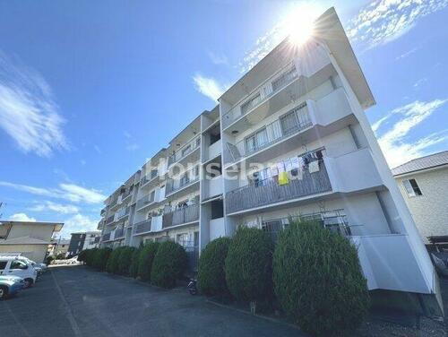 戸根マンション 4階建