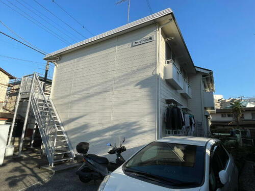 神奈川県横浜市神奈川区白幡西町 賃貸アパート