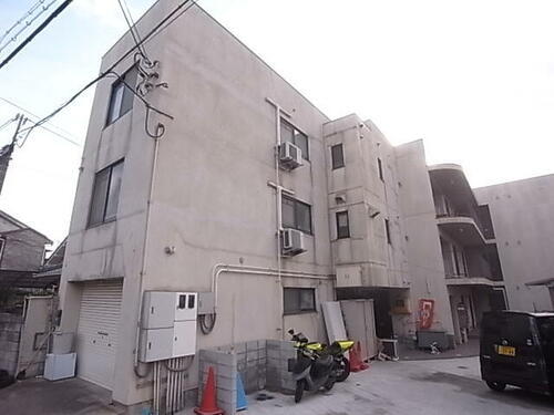 兵庫県西宮市今津曙町 3階建