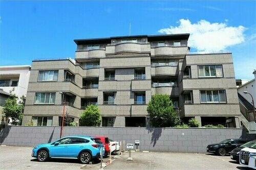 愛知県名古屋市東区主税町４丁目 賃貸マンション