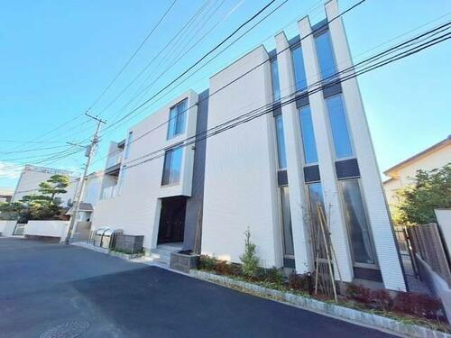 神奈川県鎌倉市長谷２丁目 賃貸マンション