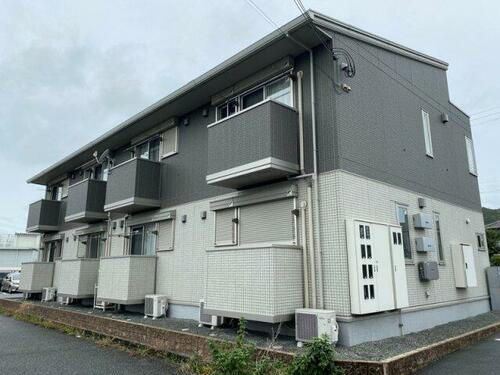 プラムコート 2階建