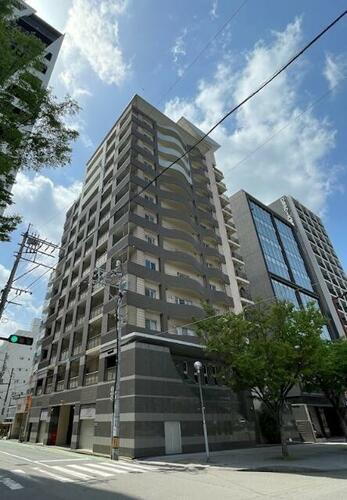 福岡県福岡市博多区奈良屋町 13階建 築26年