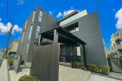 西山ＨＡＵＳ
