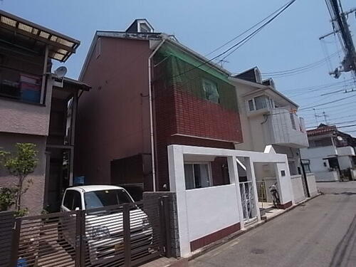 兵庫県西宮市上ケ原八番町 2階建