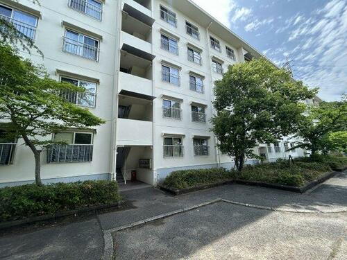 名谷第２団地　１３号棟 5階建