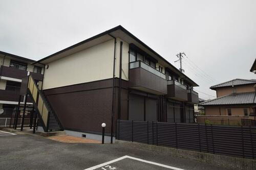 メゾン・シキトウ 2階建
