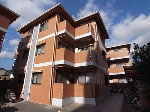 兵庫県西宮市室川町 3階建 築33年6ヶ月