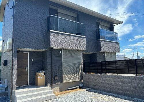 埼玉県さいたま市中央区円阿弥５丁目 テラスハウス