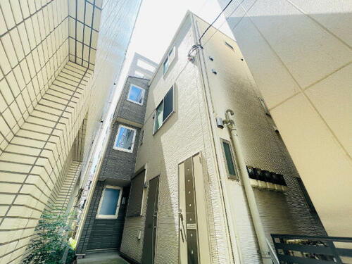 東京都港区東麻布１丁目 賃貸アパート