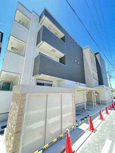 大阪府高石市高師浜４丁目 3階建