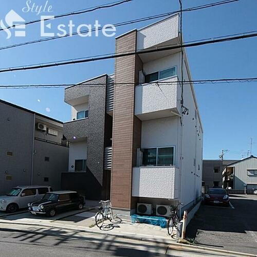 ＢＬＩＳＳ　ＣＯＵＲＴ 2階建