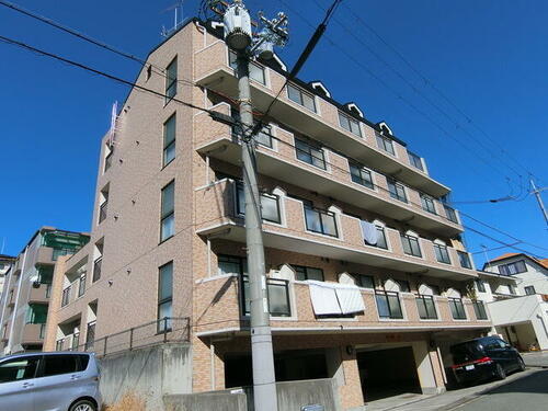 兵庫県明石市魚住町鴨池 地上4階地下1階建 築34年4ヶ月