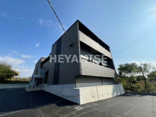 長崎県諫早市真崎町 2階建 築1年2ヶ月