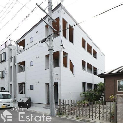 愛知県名古屋市北区上飯田東町３丁目 3階建 築1年1ヶ月