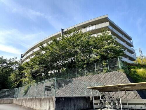 三重県伊勢市岡本２丁目 賃貸マンション