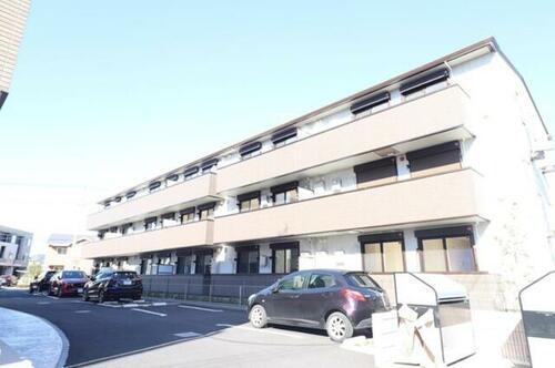 グリシーナ 3階建
