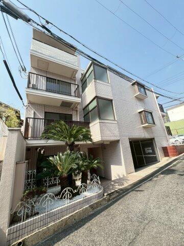 兵庫県神戸市灘区鶴甲２丁目 3階建 築35年6ヶ月