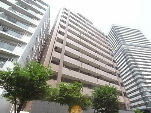 兵庫県神戸市中央区八幡通１丁目 13階建