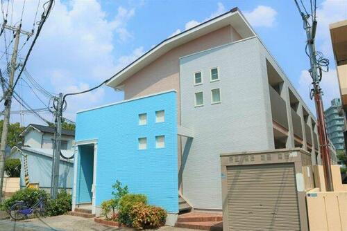兵庫県尼崎市下坂部２丁目 2階建