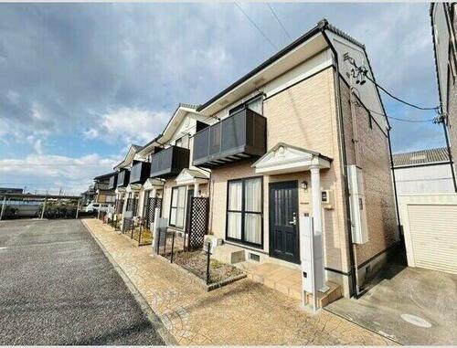 愛知県高浜市二池町５丁目 テラスハウス