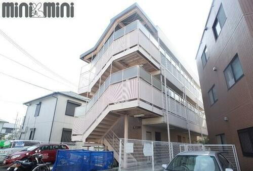 アムールコート 3階建