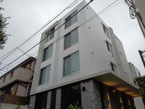 東京都世田谷区代田２丁目 地上4階地下1階建 