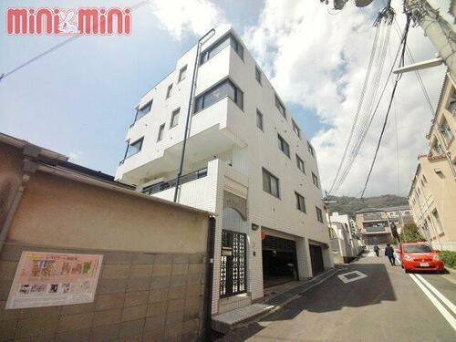 フローレス・マヤ 4階建