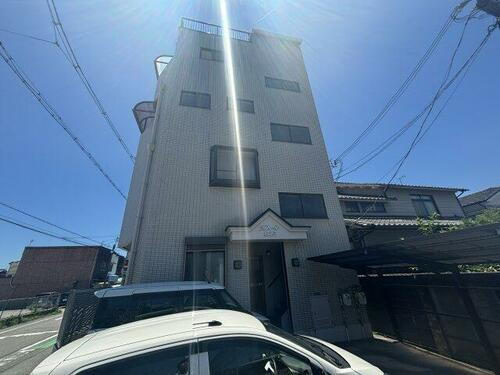 ラフィーネ北八代 4階建
