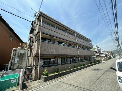 アドバンス城北 3階建