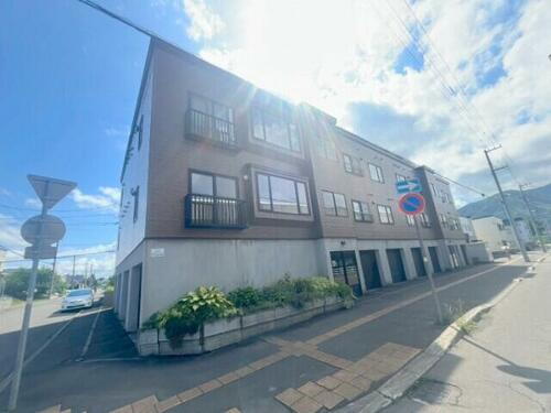 北海道札幌市手稲区前田一条４丁目 築25年5ヶ月 3階建