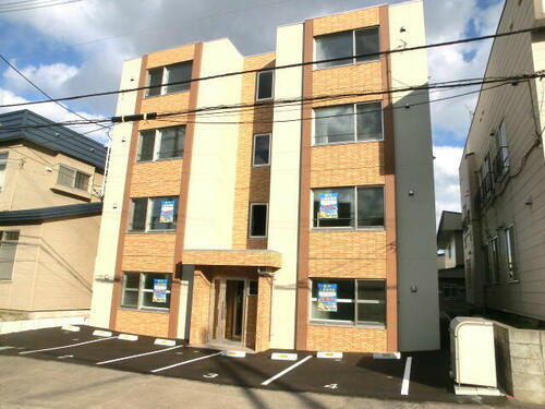 ヒルサイドヴィラ 4階建