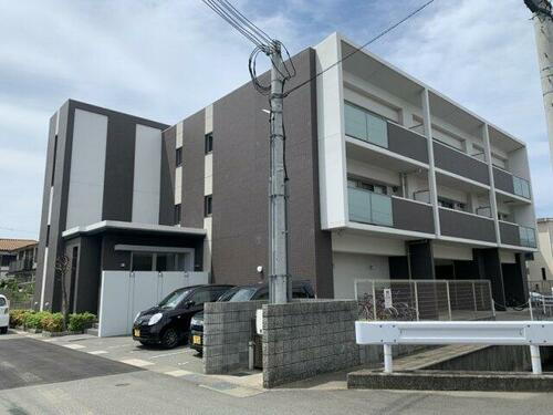 ソルジェ・Ｋ 3階建