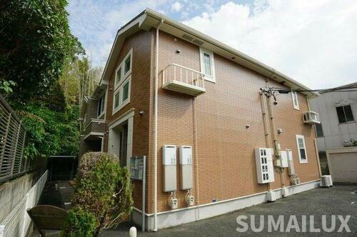 熊本県熊本市中央区黒髪６丁目 築18年10ヶ月 2階建