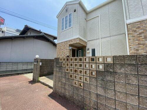 シャーメゾン辻井　Ａ 2階建