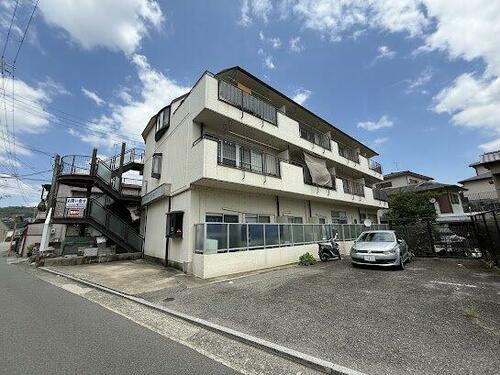 エルフォンテ宝塚 3階建