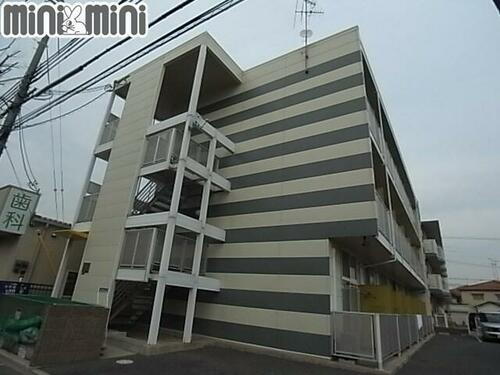 兵庫県尼崎市次屋２丁目 3階建