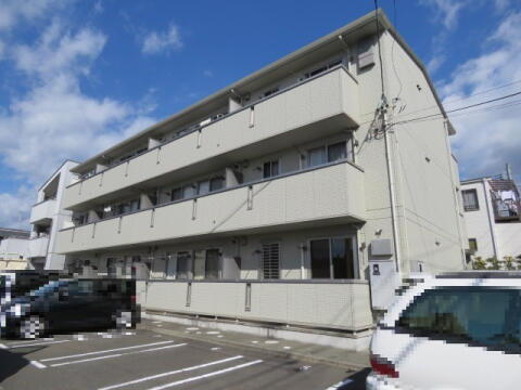 ラシック 3階建