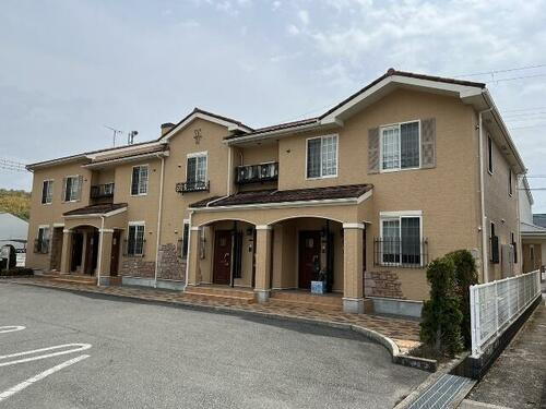 カトレーヴ３ 2階建