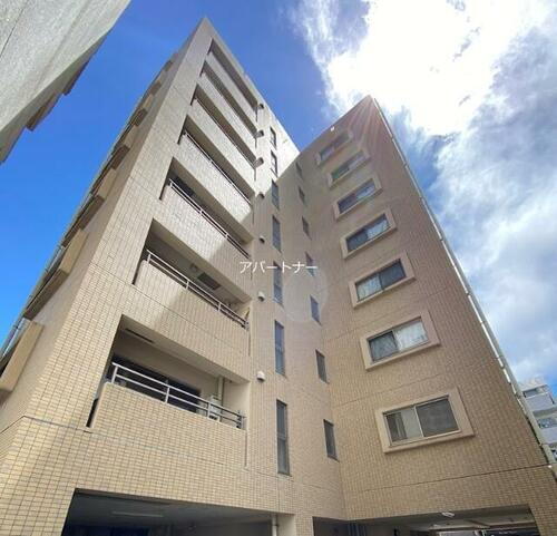 鹿児島県鹿児島市上之園町 8階建
