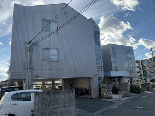 エスポワール内藤 3階建