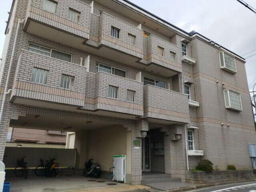 大阪府堺市東区大美野 3階建