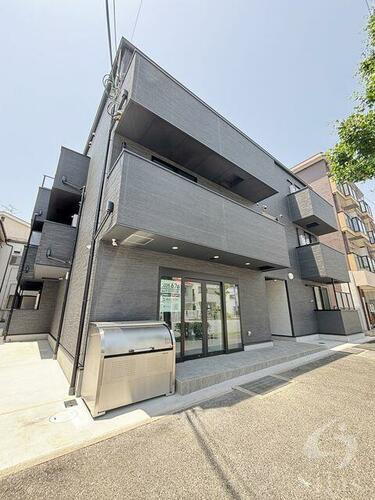 兵庫県神戸市東灘区魚崎北町１丁目 3階建 築1年未満