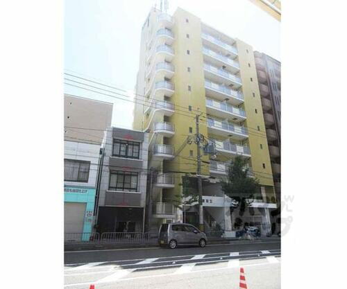 京都府京都市山科区竹鼻堂ノ前町 10階建