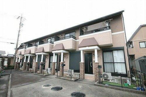 愛知県春日井市大留町１丁目 テラスハウス
